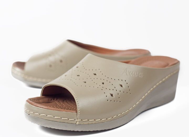 SANDALE MEDICAL EN CUIR REF 110