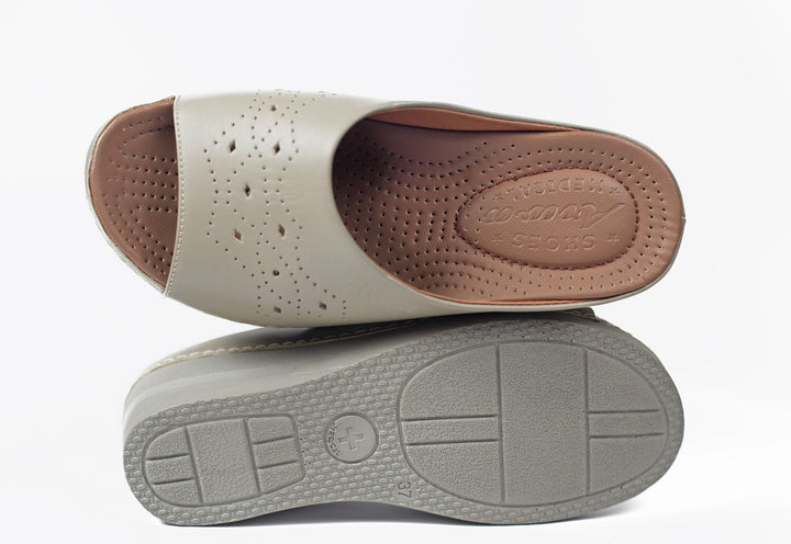 SANDALE MEDICAL EN CUIR REF 110